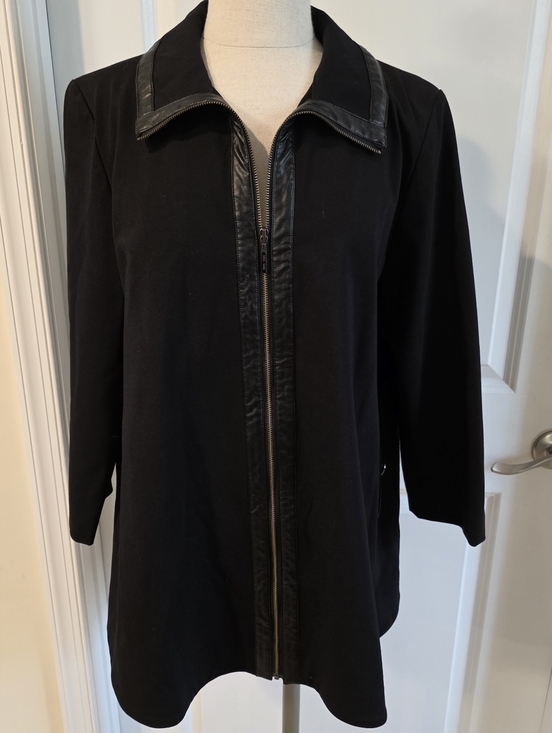 Ming Wang Jackets & Blazers - Ming Wang Blazer Size Medium